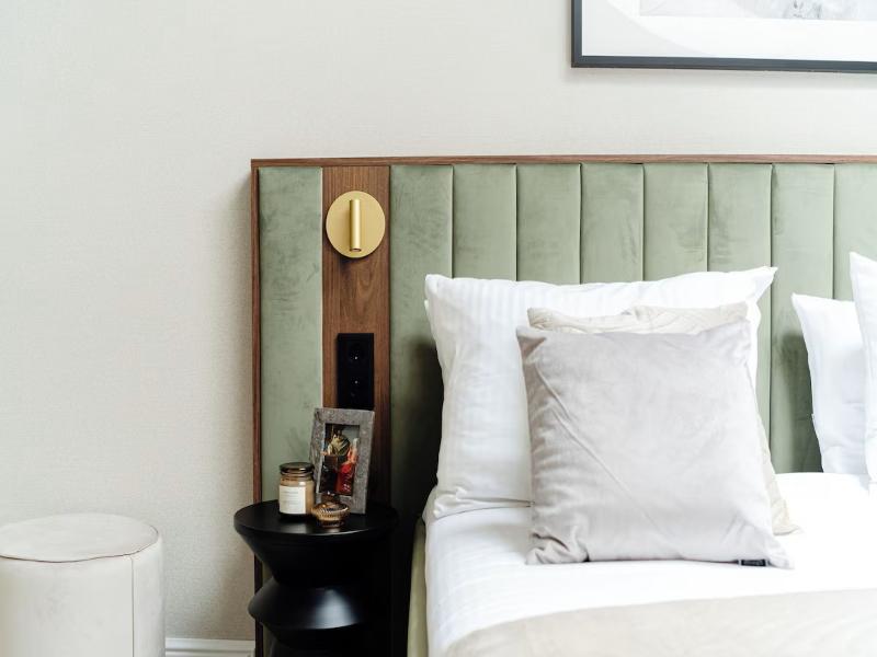 Bed room