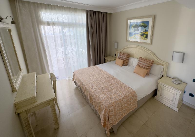 Holiday Club Playa Amadores image