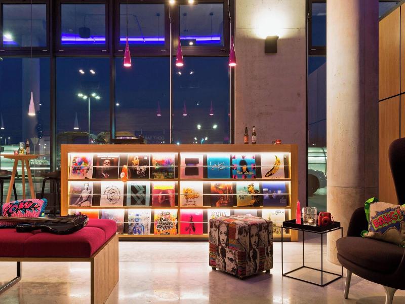 MOXY Vienna Airport image