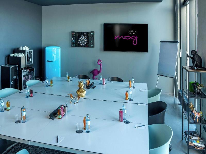 MOXY Vienna Airport image