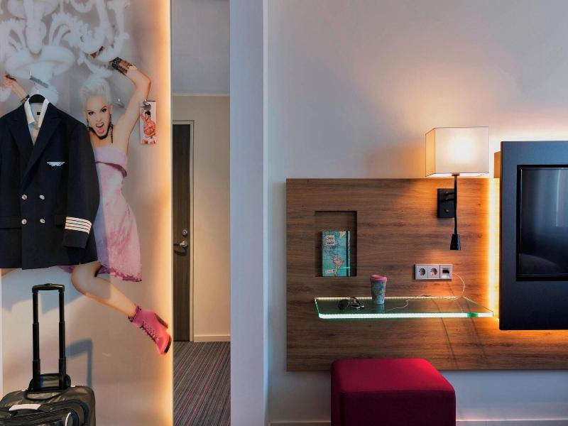 MOXY Vienna Airport image