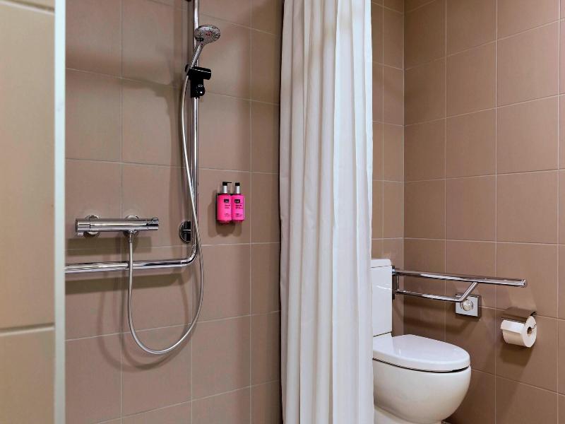 MOXY Vienna Airport image