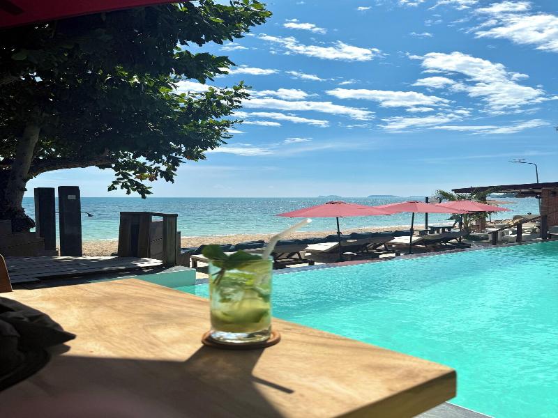 Sunset Beach Villa image