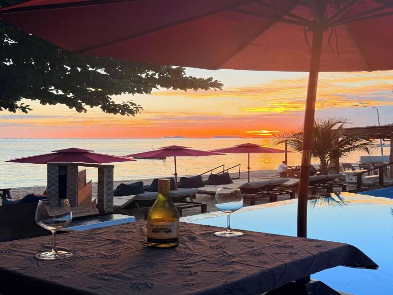 Sunset Beach Villa image