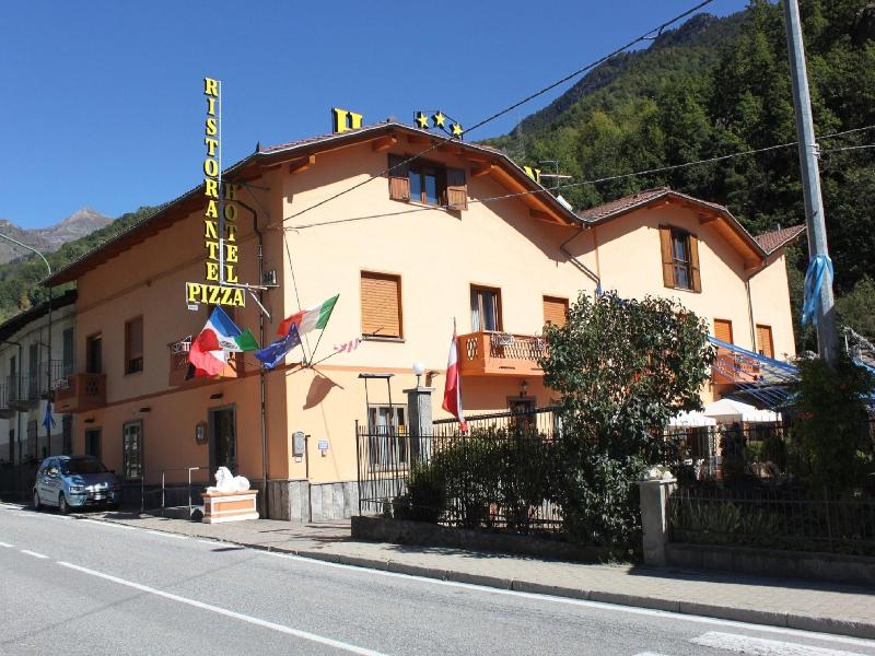Hotel Lion image