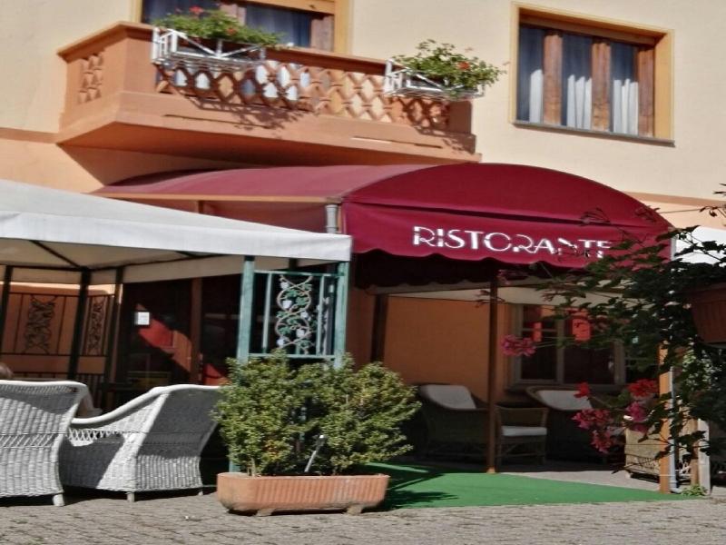 Hotel Lion image