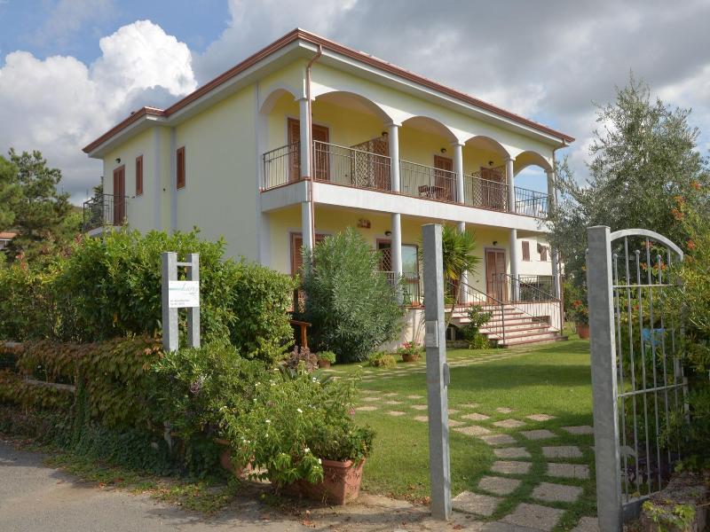 Hotel Larus image