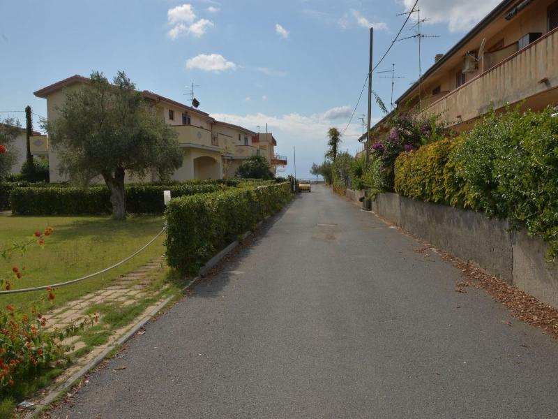 Hotel Larus image