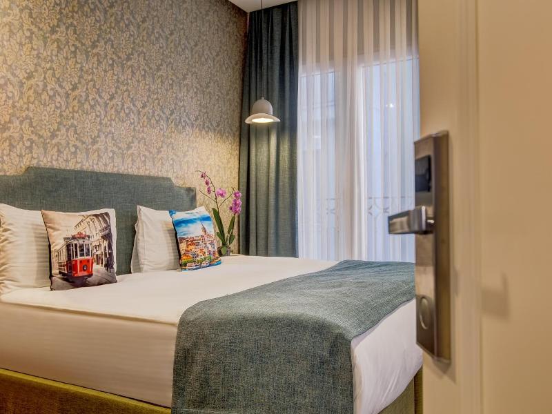 Sometimes Hotel Taksim image