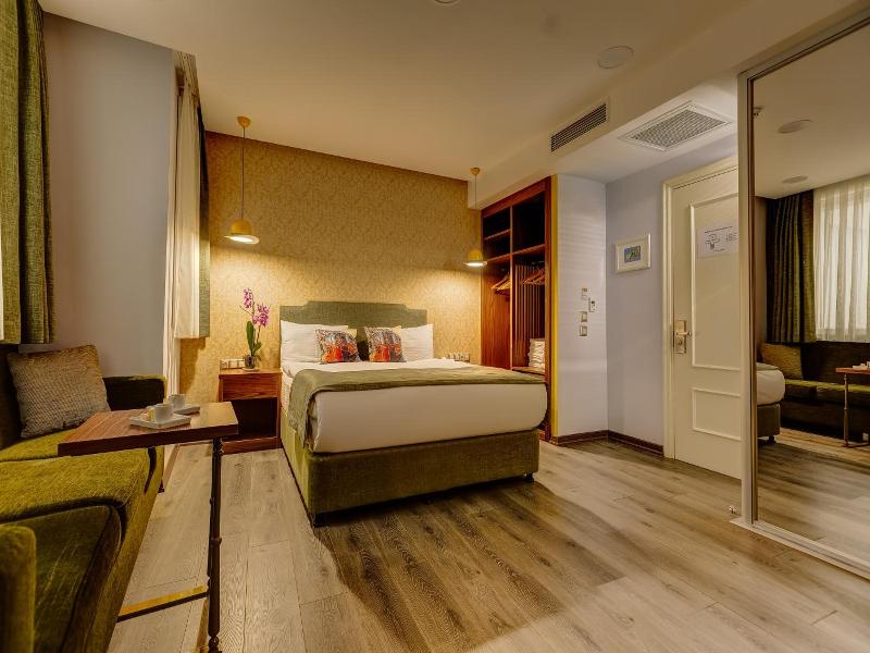 Sometimes Hotel Taksim image