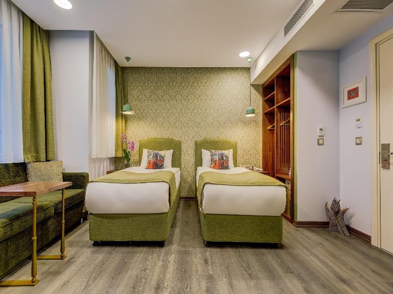 Sometimes Hotel Taksim image