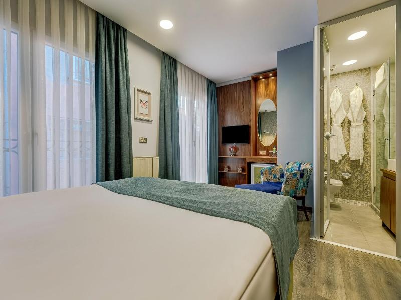 Sometimes Hotel Taksim image
