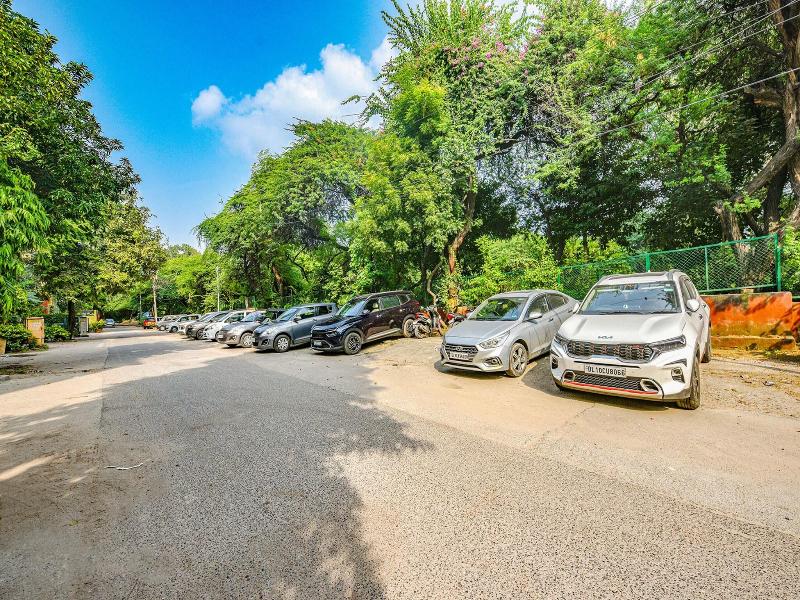 FabHotel Aashraye Nehru Place image