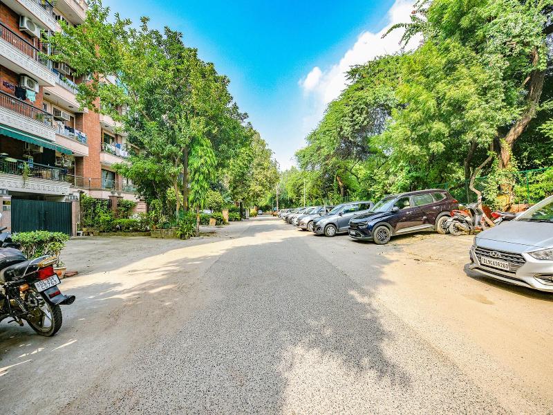 FabHotel Aashraye Nehru Place image