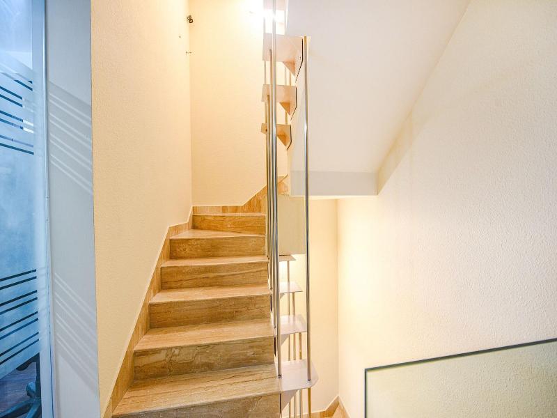 FabHotel Aashraye Nehru Place image