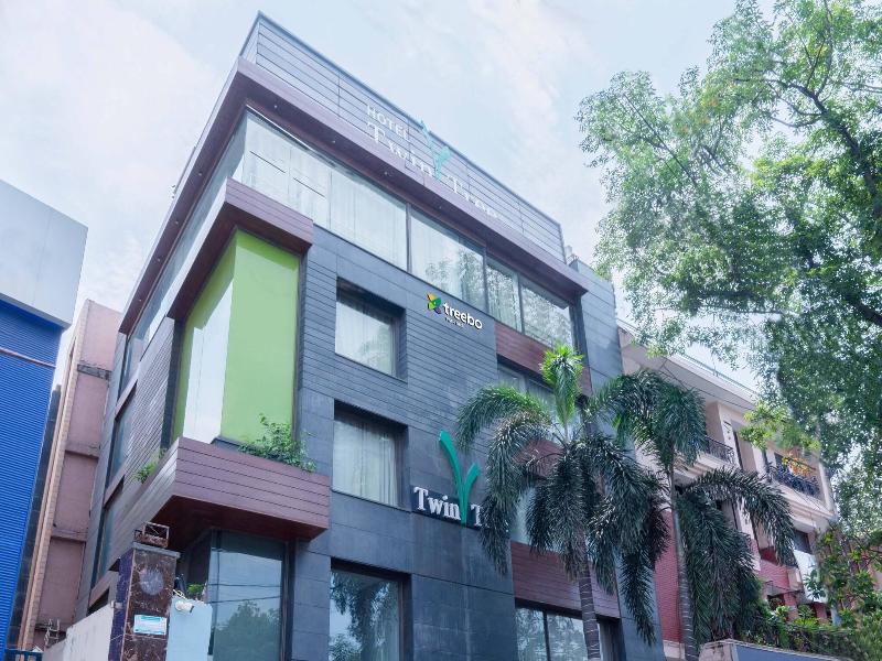 FabHotel Twin Tree Naraina image