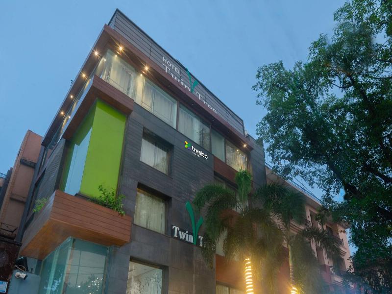 FabHotel Twin Tree Naraina image