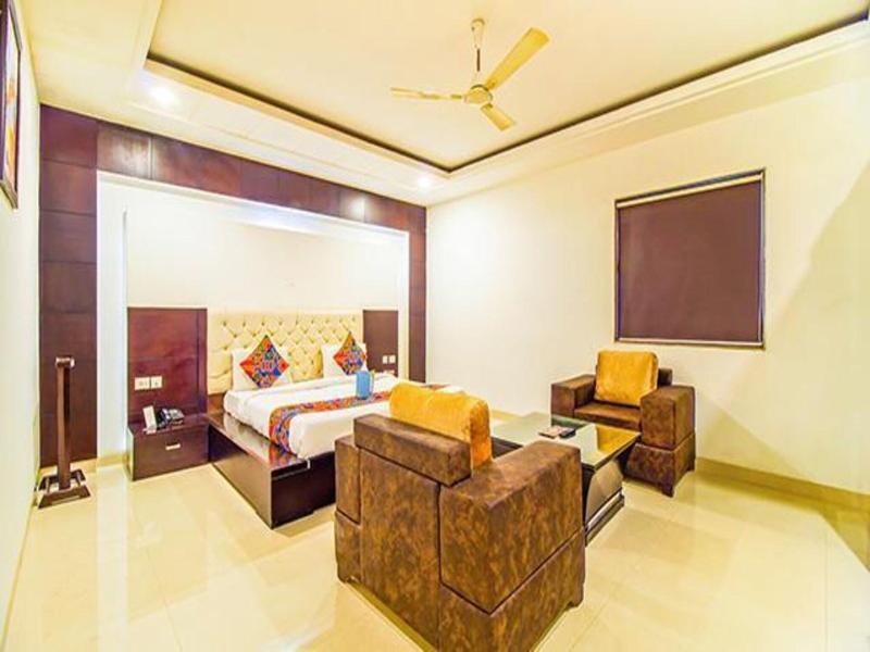 FabHotel Transit Delhi Airport image