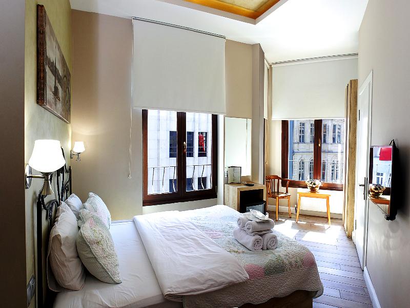 Ragip Pasha Apartments image