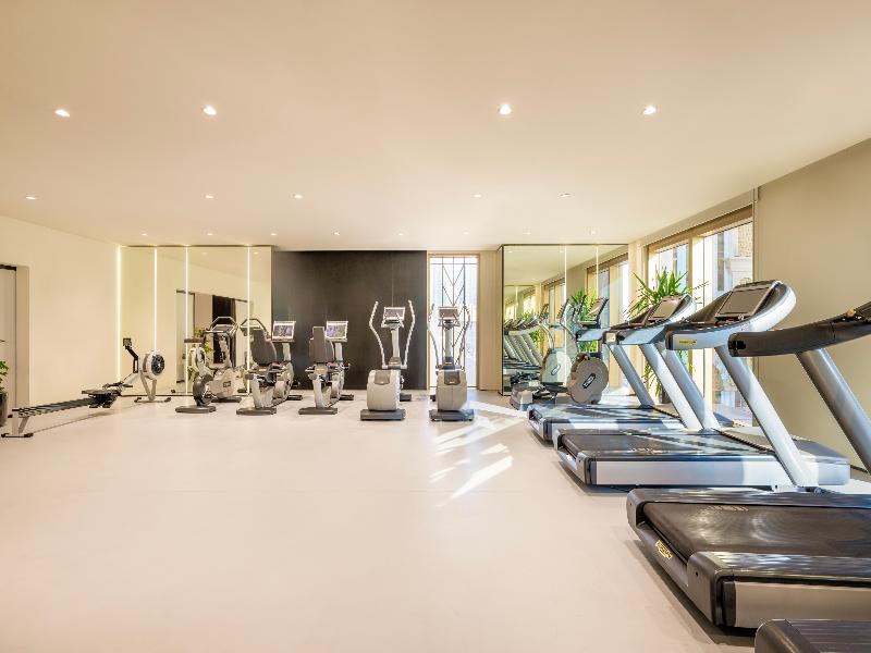voco® Doha West Bay Suites image