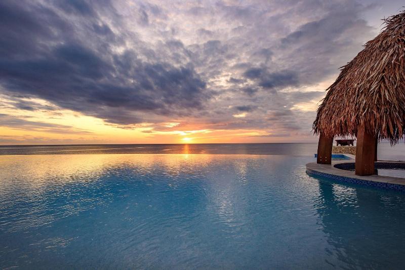 Fiji Marriott Resort Momi Bay image