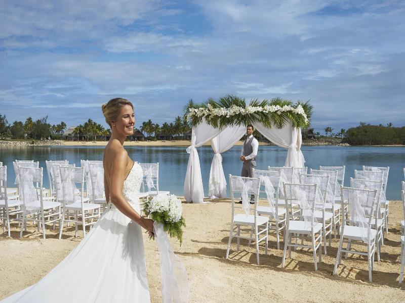 Fiji Marriott Resort Momi Bay image