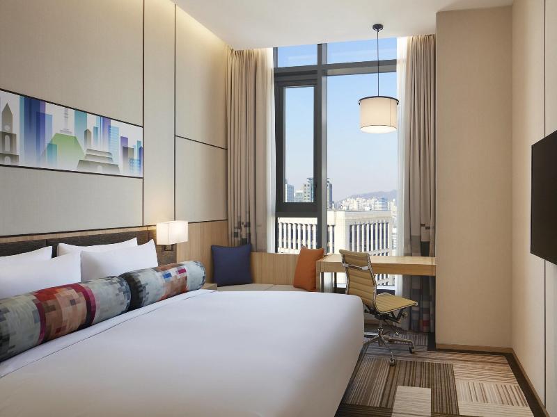 Aloft Seoul Myeongdong image