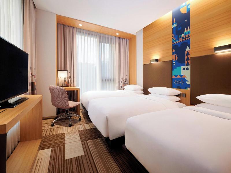 Aloft Seoul Myeongdong image