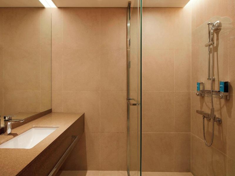 Aloft Seoul Myeongdong image