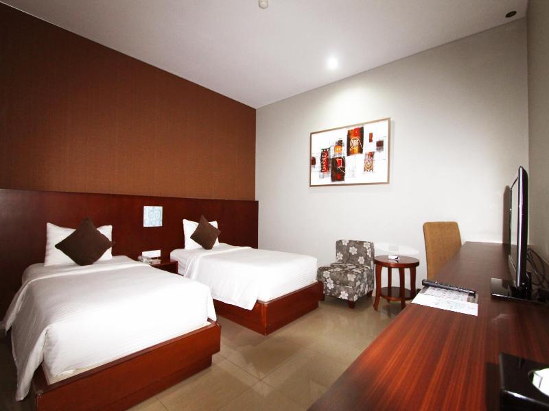 Grand Hatika Hotel image