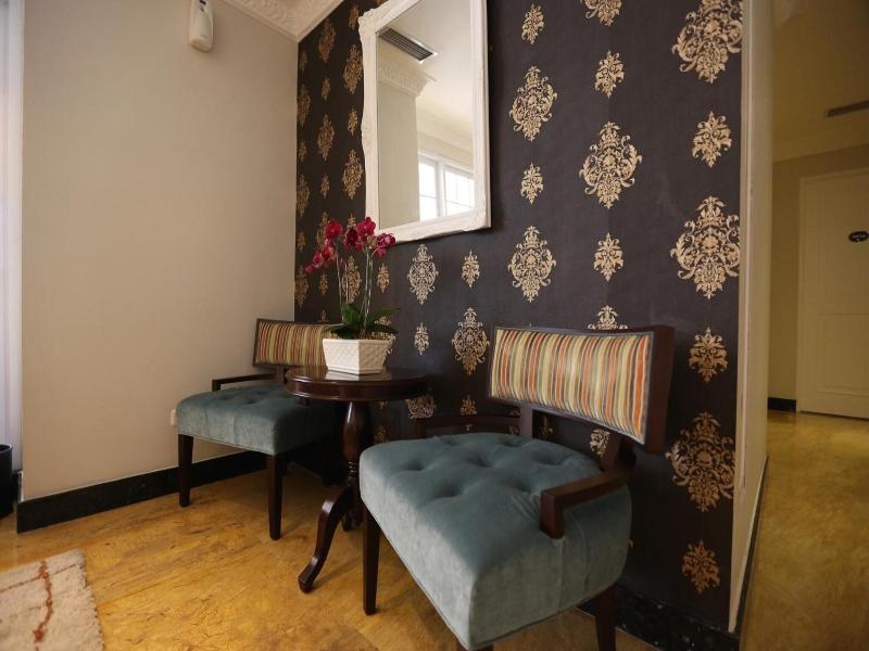 F Hotel Jakarta image