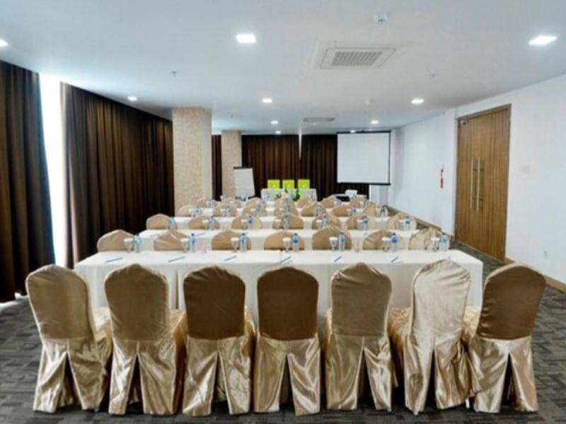 Odua Weston Jambi image