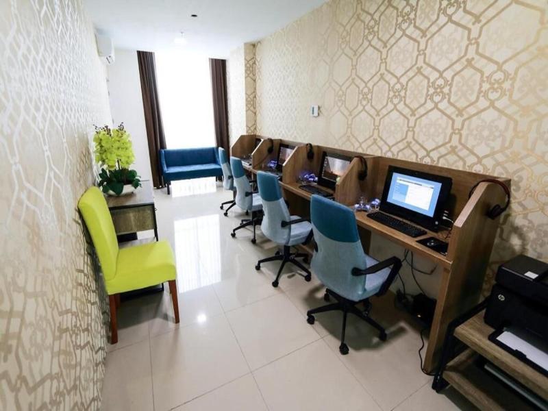 Odua Weston Jambi image