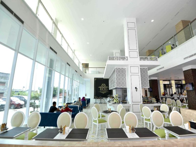 Odua Weston Jambi image