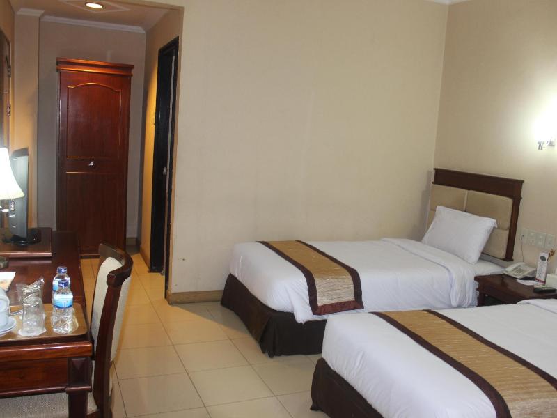 Hotel Yasmin image