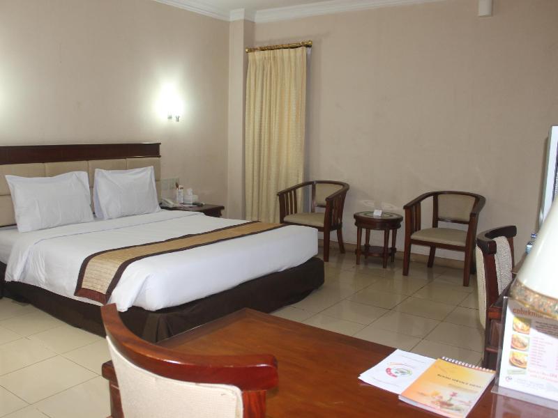 Hotel Yasmin image