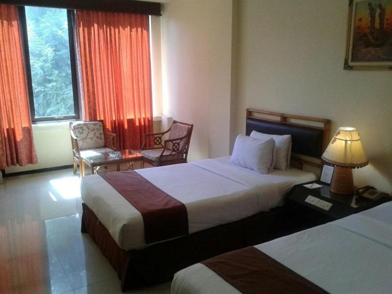 Hotel Merdeka image