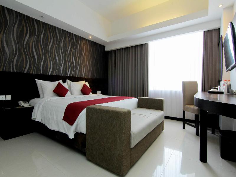 The Sun Hotel Madiun image