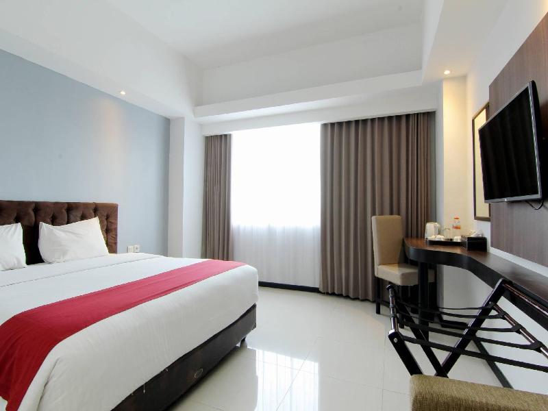 The Sun Hotel Madiun image