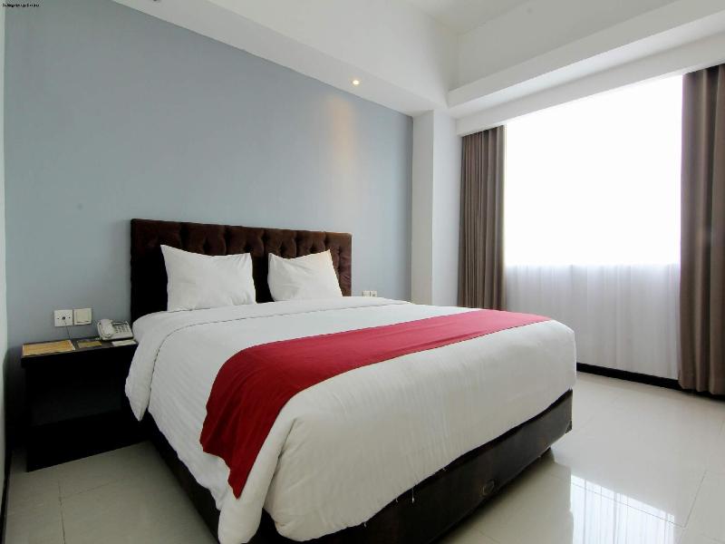 The Sun Hotel Madiun image