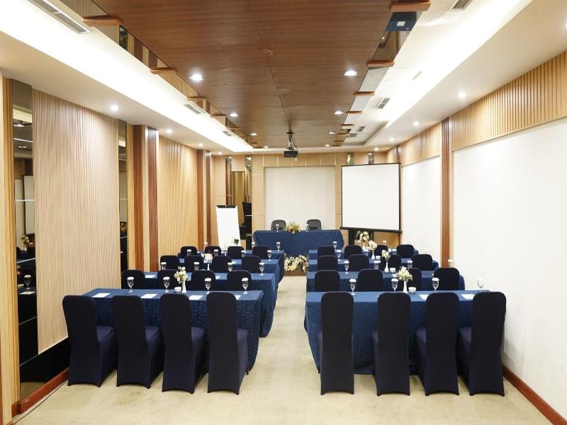 New Hollywood Hotel Pekanbaru