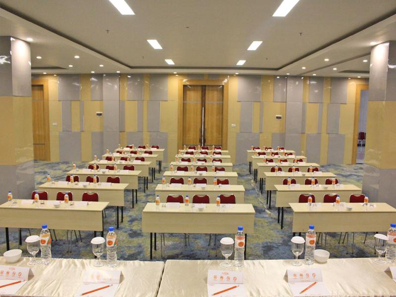 Harris Hotel Samarinda image