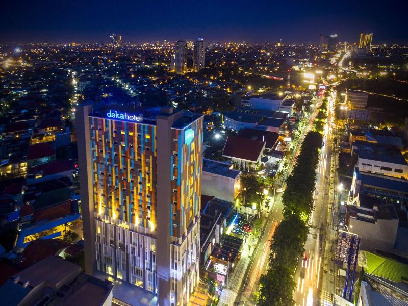 Deka Hotel Surabaya HR Muhammad image