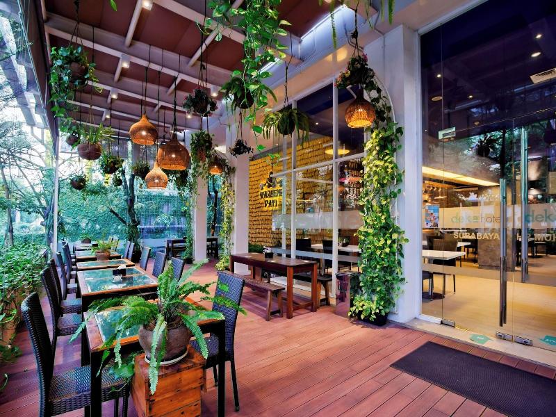 Deka Hotel Surabaya HR Muhammad image