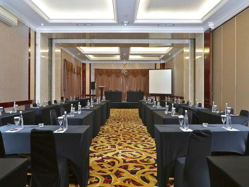 The Grantage Hotel and Sky Lounge image