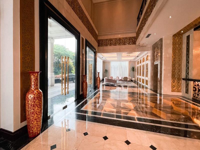 The Grantage Hotel and Sky Lounge image