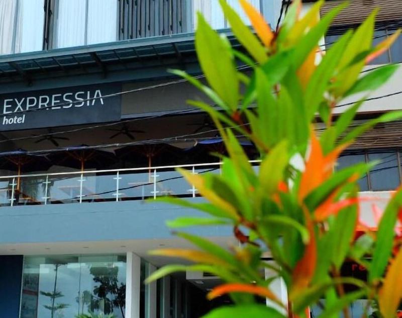 Expressia Hotel Makassar image