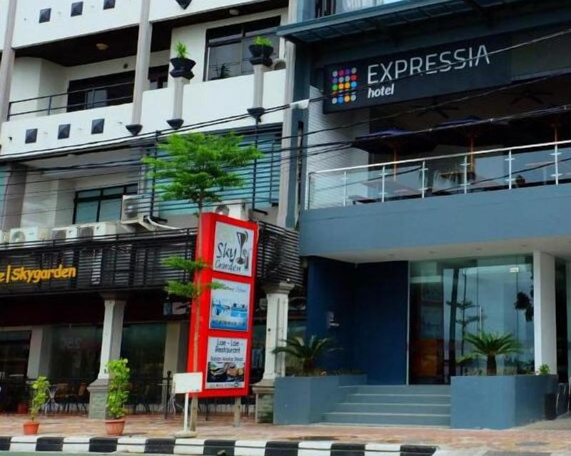 Expressia Hotel Makassar image