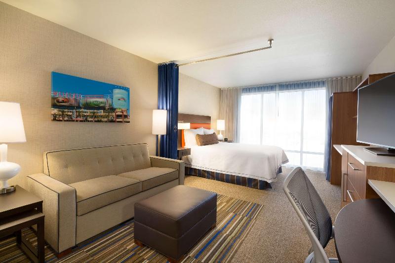 Home2 Suites By Hilton Phoenix Glendale-Westgate image