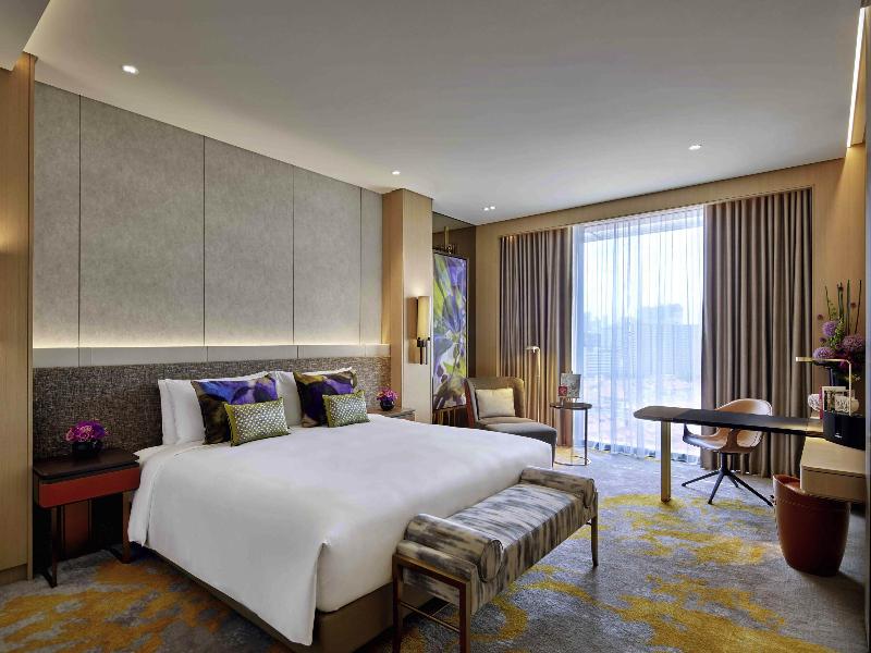Sofitel Singapore City Centre image